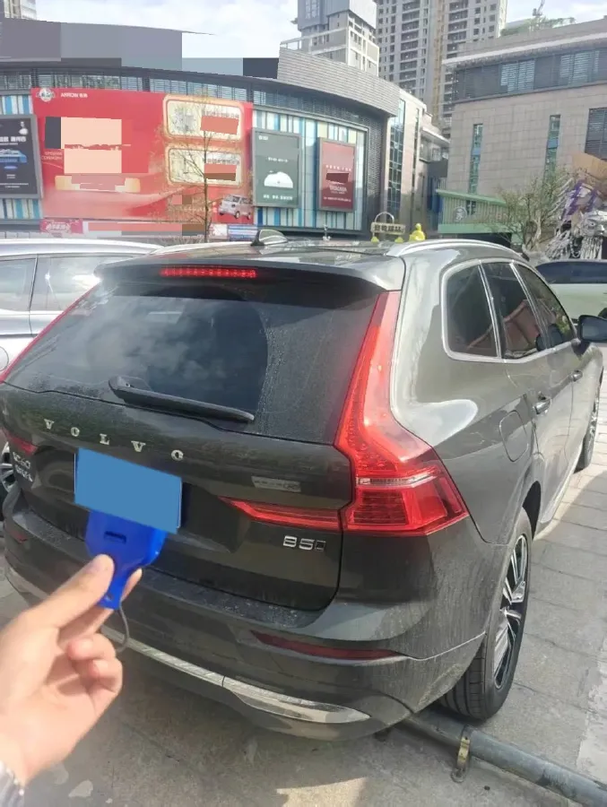 2022 Volvo XC60 2.0T 250HP L4 8AT,autocango,china used car exporter,china ev exporter,chinese used car exporter,chinese used ev exporter