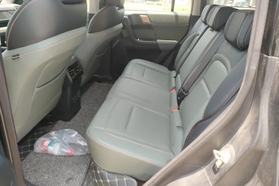 2024 Dongfeng RuiQi 7 2.0T 228HP L4 8AT,autocango,china used car exporter,china ev exporter,chinese used car exporter,chinese used ev exporter