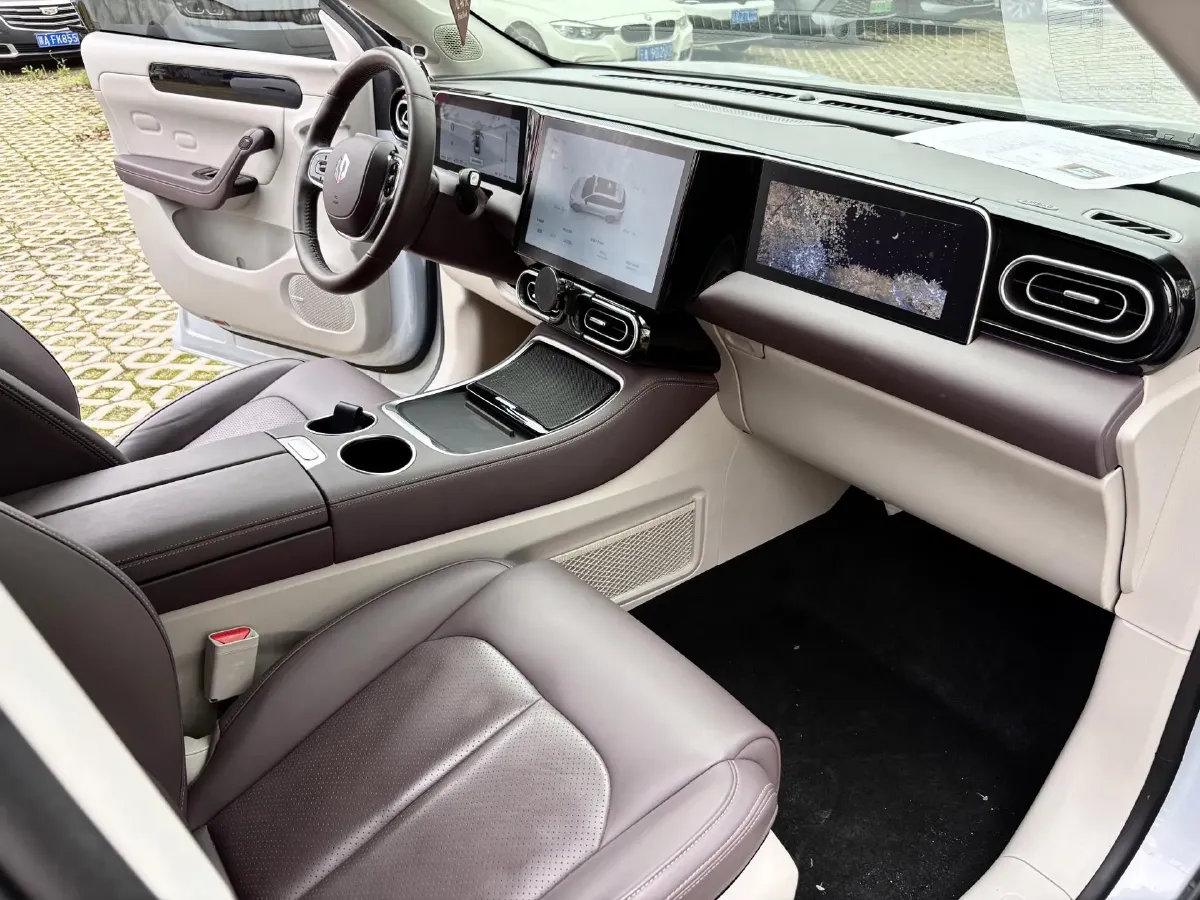 2024 Leapmotor C11 1.5L 95HP L4 REEV 30.1KWH,autocango,china used car exporter,china ev exporter,chinese used car exporter,chinese used ev exporter