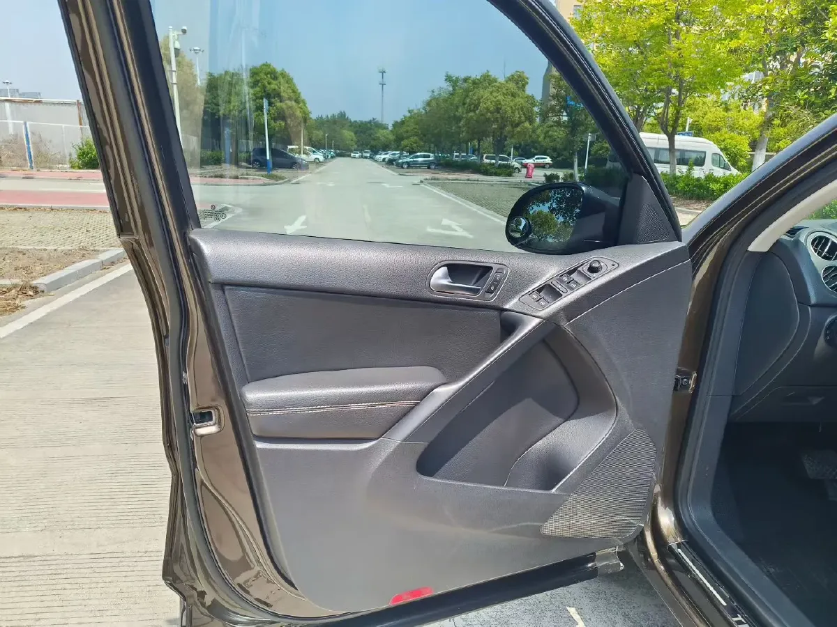 2017 Haval H9 2.0T 190HP L4 8AT,autocango,china used car exporter,china ev exporter,chinese used car exporter,chinese used ev exporter