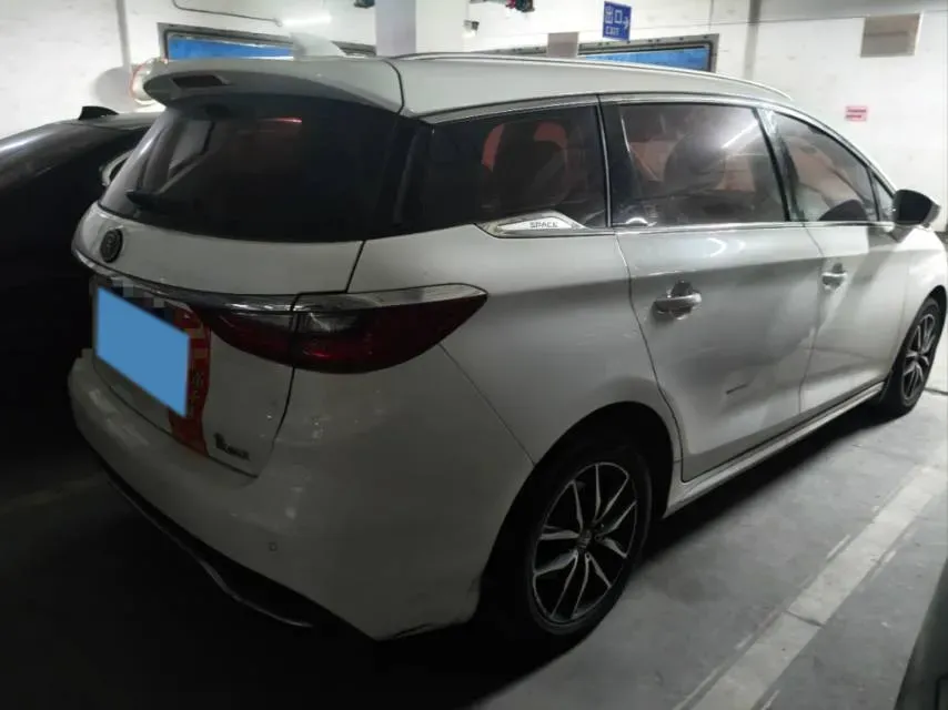 2017 BYD Song MAX 1.5T 154HP L4 6DCT,autocango,china used car exporter,china ev exporter,chinese used car exporter,chinese used ev exporter