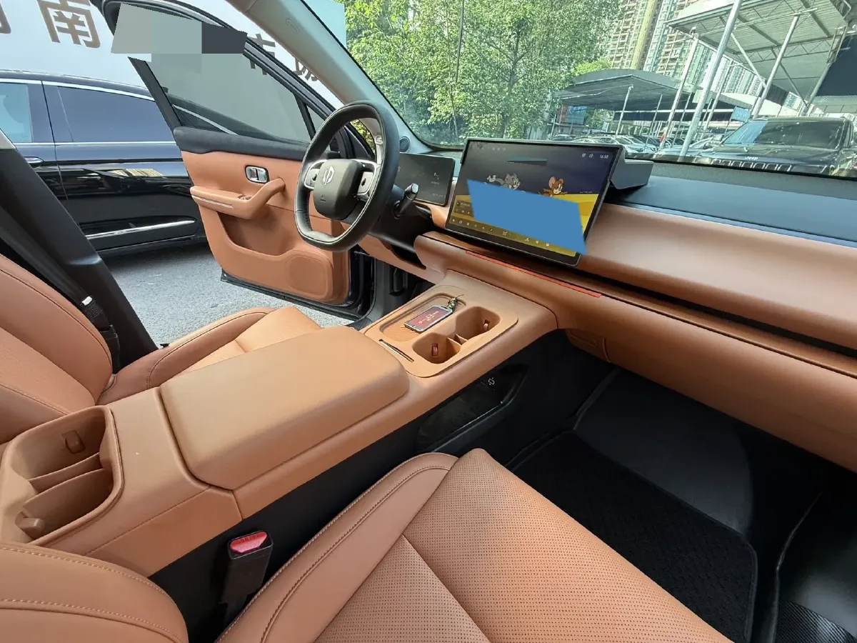 2025 LinkTour E-M8 BEV 65KWH,autocango,china used car exporter,china ev exporter,chinese used car exporter,chinese used ev exporter