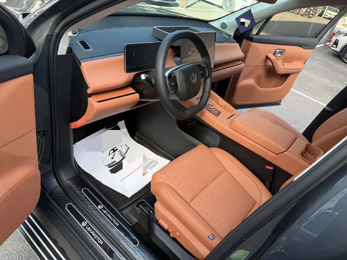 2025 LinkTour E-M8 BEV 65KWH,autocango,china used car exporter,china ev exporter,chinese used car exporter,chinese used ev exporter