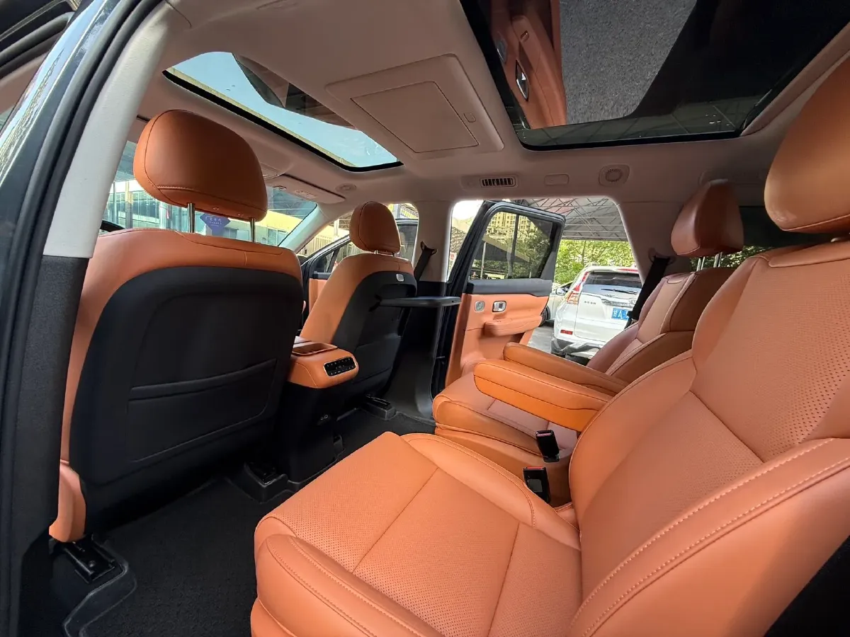 2025 LinkTour E-M8 BEV 65KWH,autocango,china used car exporter,china ev exporter,chinese used car exporter,chinese used ev exporter