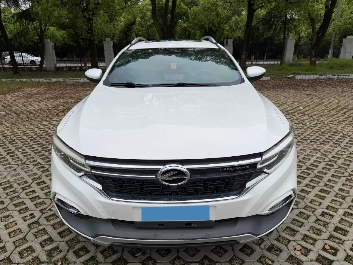 2018 Landwind XiaoYao 1.5T 163HP L4 CVT,autocango,china used car exporter,china ev exporter,chinese used car exporter,chinese used ev exporter