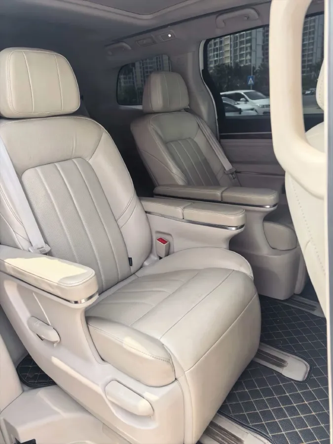 2020 GAC Trumpchi M8 2.0T 252HP L4 8AT,autocango,china used car exporter,china ev exporter,chinese used car exporter,chinese used ev exporter