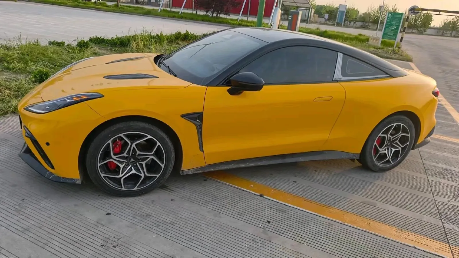 2023 Neta GT BEV 78KWH,autocango,china used car exporter,china ev exporter,chinese used car exporter,chinese used ev exporter