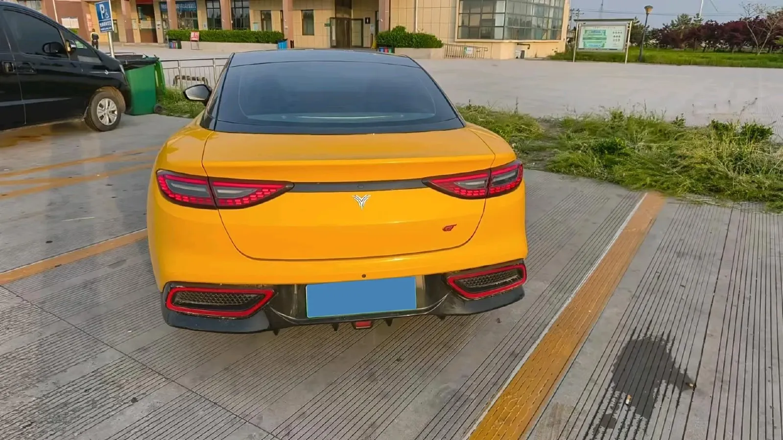 2023 Neta GT BEV 78KWH,autocango,china used car exporter,china ev exporter,chinese used car exporter,chinese used ev exporter
