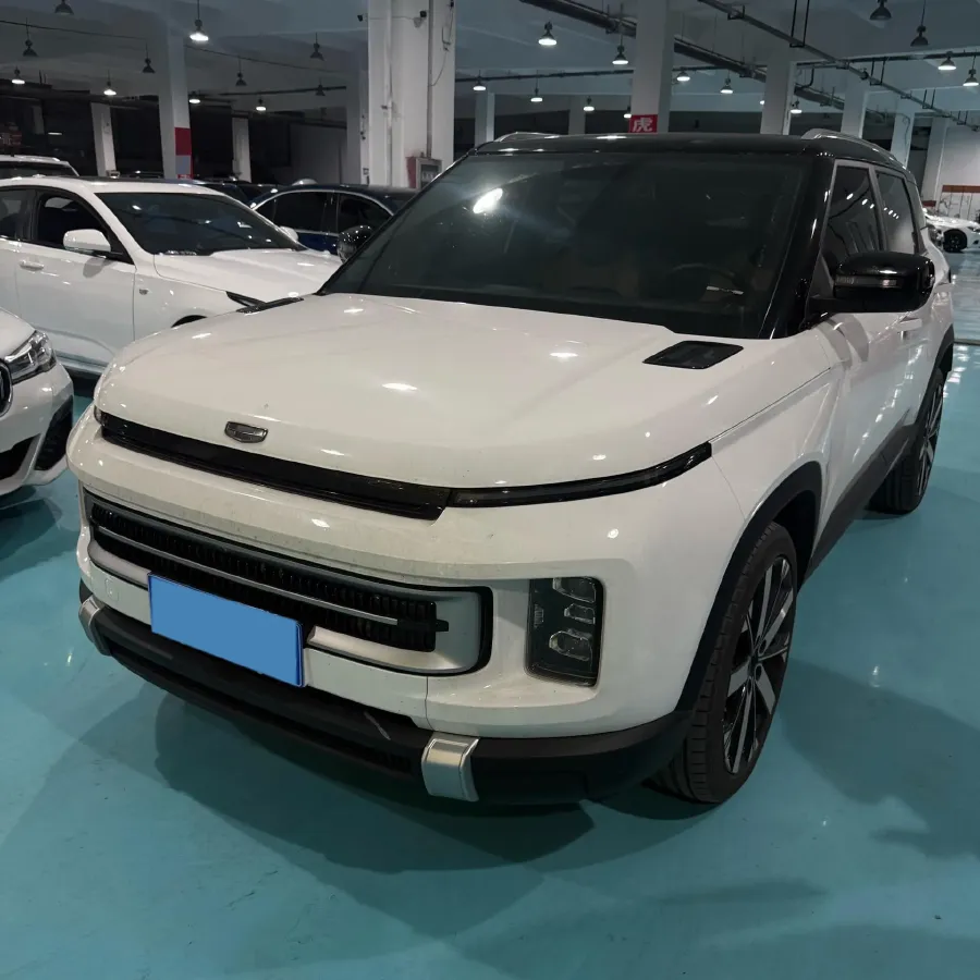 2023 Geely ICON 1.5T 181HP L4 7DCT,autocango,china used car exporter,china ev exporter,chinese used car exporter,chinese used ev exporter