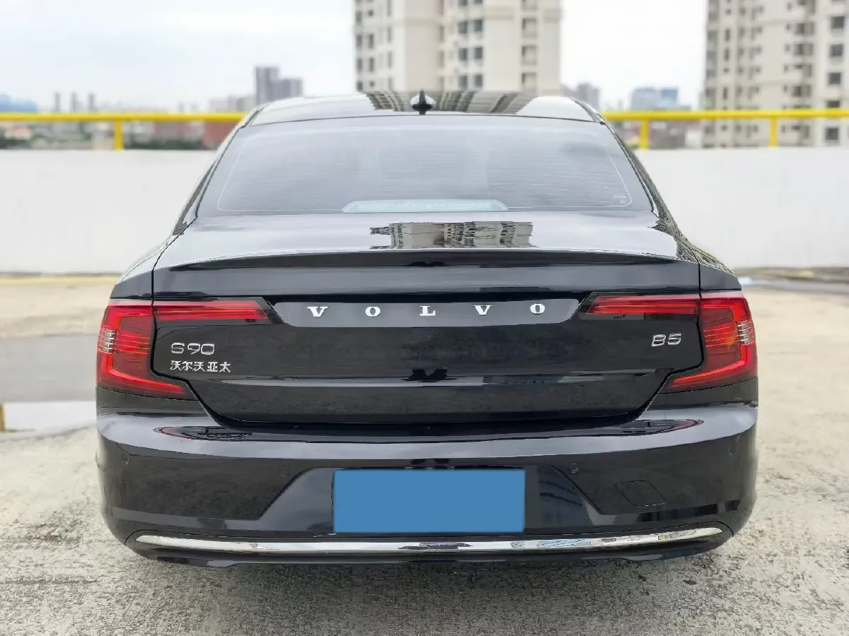 2022 Volvo S90 2.0T 250HP L4 8AT,autocango,china used car exporter,china ev exporter,chinese used car exporter,chinese used ev exporter