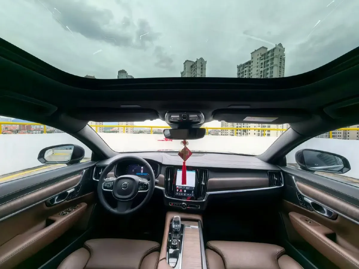 2022 Volvo S90 2.0T 250HP L4 8AT,autocango,china used car exporter,china ev exporter,chinese used car exporter,chinese used ev exporter