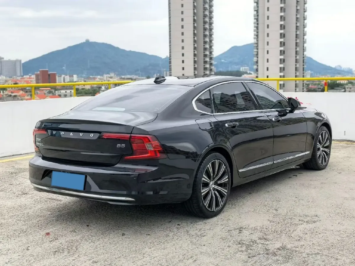 2022 Volvo S90 2.0T 250HP L4 8AT,autocango,china used car exporter,china ev exporter,chinese used car exporter,chinese used ev exporter