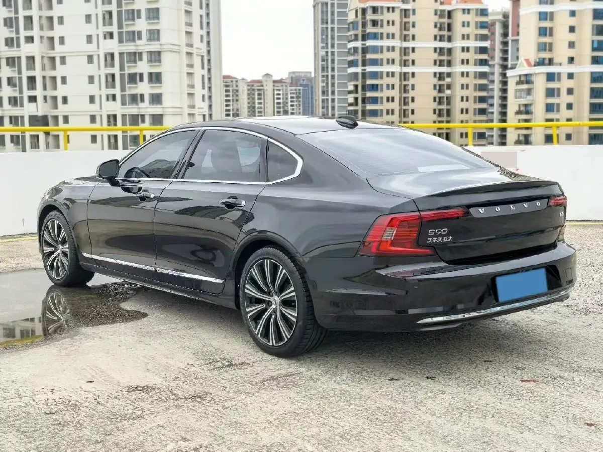 2022 Volvo S90 2.0T 250HP L4 8AT,autocango,china used car exporter,china ev exporter,chinese used car exporter,chinese used ev exporter
