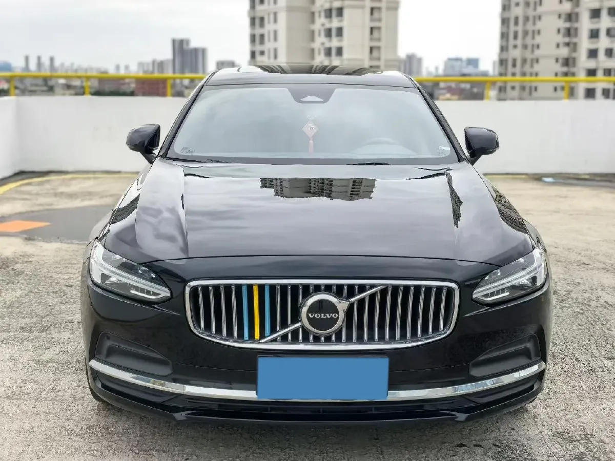 2022 Volvo S90 2.0T 250HP L4 8AT,autocango,china used car exporter,china ev exporter,chinese used car exporter,chinese used ev exporter