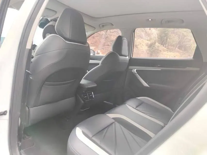 2023 Geely StarRay 1.5T 181HP L4 7DCT,autocango,china used car exporter,china ev exporter,chinese used car exporter,chinese used ev exporter