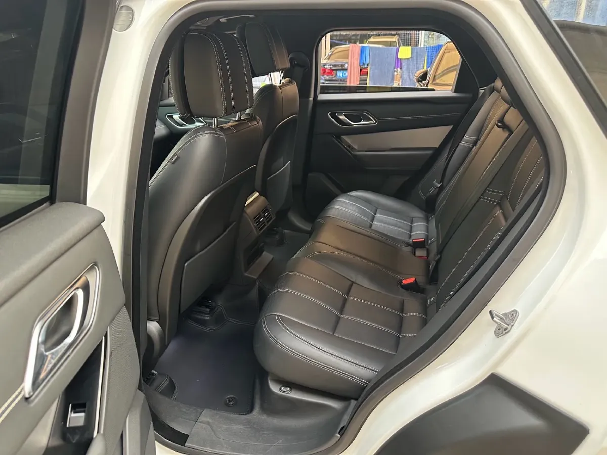 2023 Land Rover Range Rover Velar 2.0T 250HP L4 8AT,autocango,china used car exporter,china ev exporter,chinese used car exporter,chinese used ev exporter