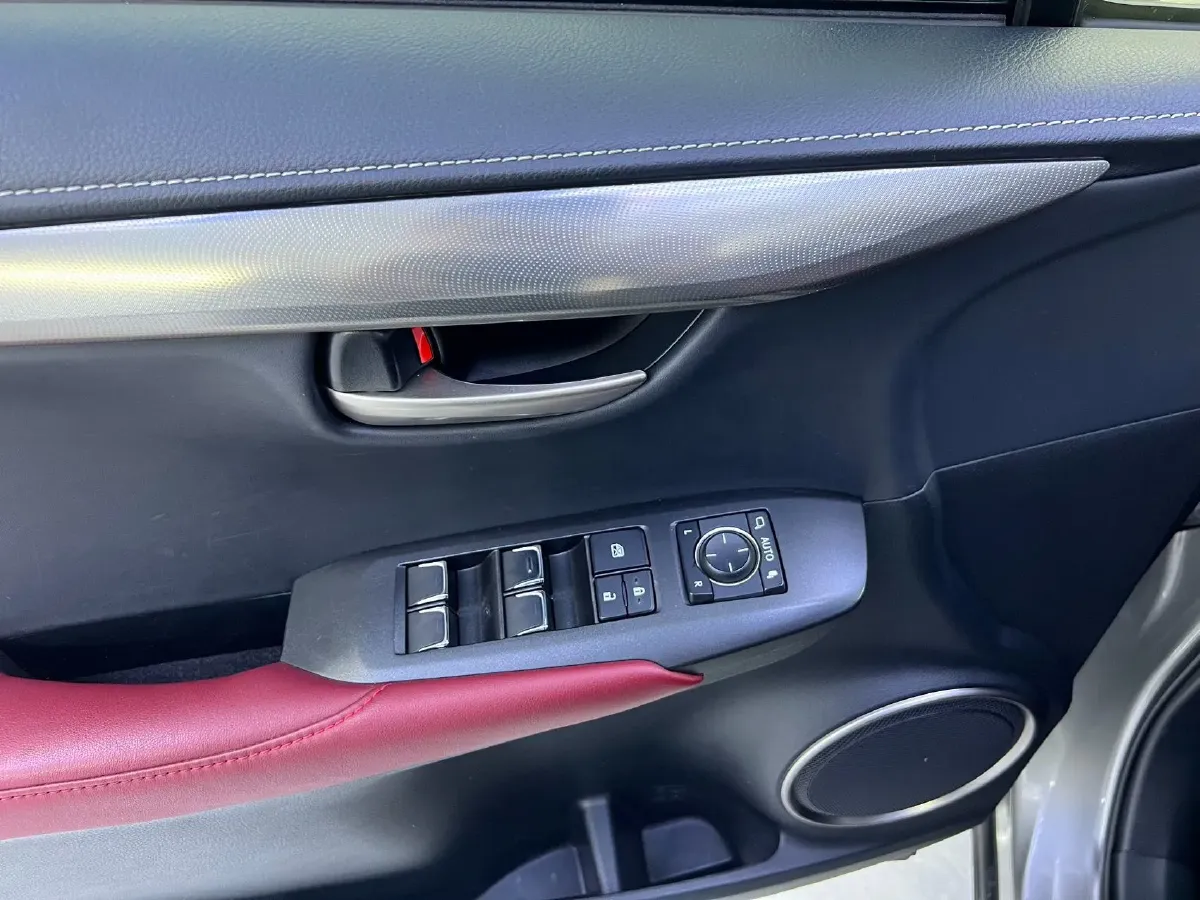 2020 Lexus NX 2.0L 150HP L4 CVT,autocango,china used car exporter,china ev exporter,chinese used car exporter,chinese used ev exporter