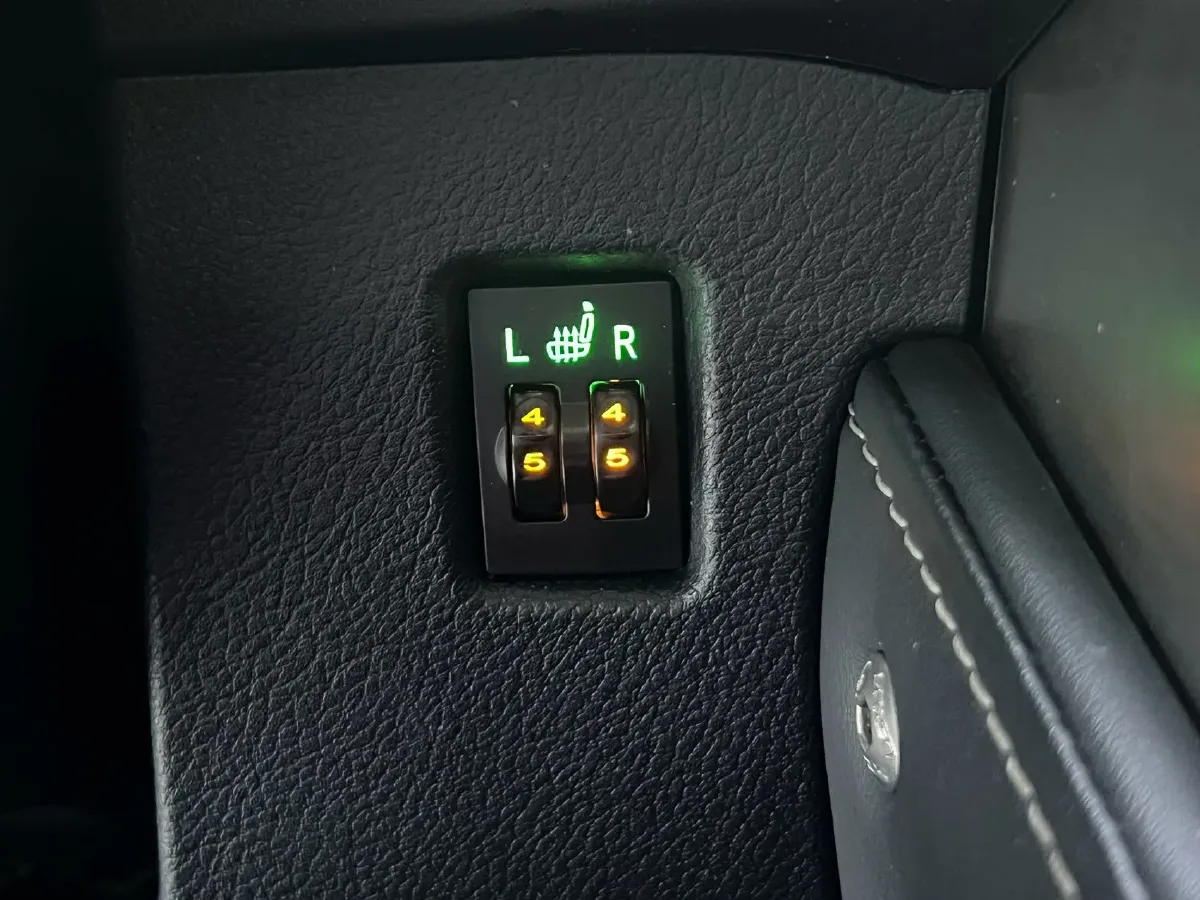 2020 Lexus NX 2.0L 150HP L4 CVT,autocango,china used car exporter,china ev exporter,chinese used car exporter,chinese used ev exporter