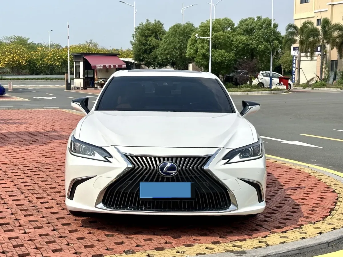 2020 Lexus ES 2.5L 178HP L4 E-CVT Hybrid,autocango,china used car exporter,china ev exporter,chinese used car exporter,chinese used ev exporter