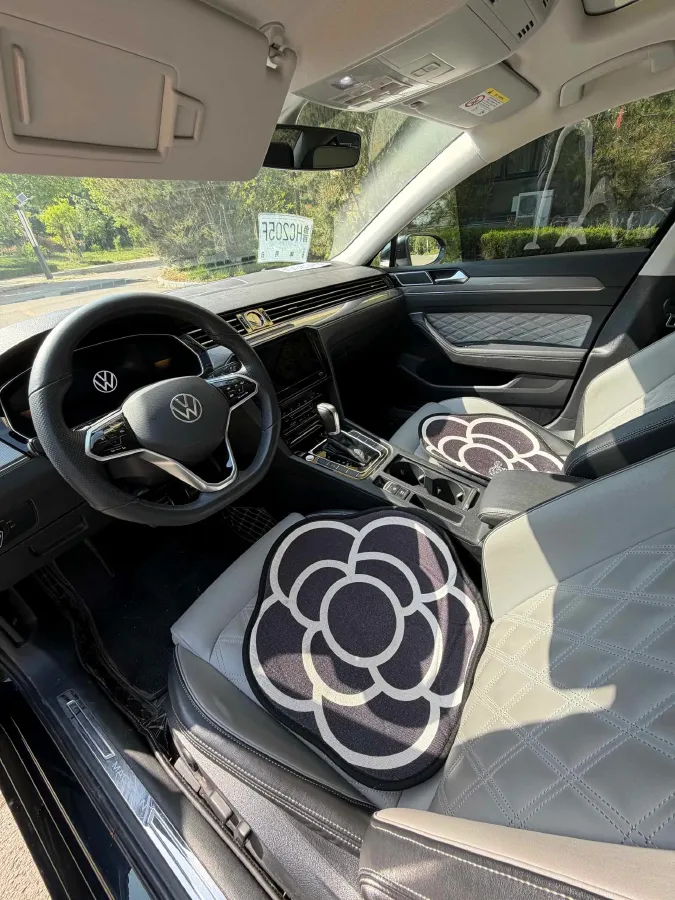 2023 Volkswagen Magotan 2.0T 186HP L4 7DCT,autocango,china used car exporter,china ev exporter,chinese used car exporter,chinese used ev exporter