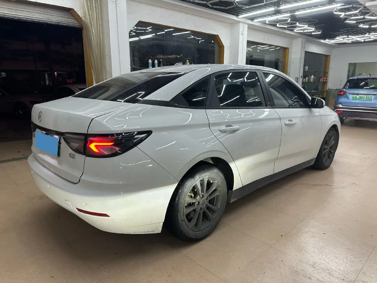 2021 Weltmeister E.5 BEV 49.92KWH,autocango,china used car exporter,china ev exporter,chinese used car exporter,chinese used ev exporter