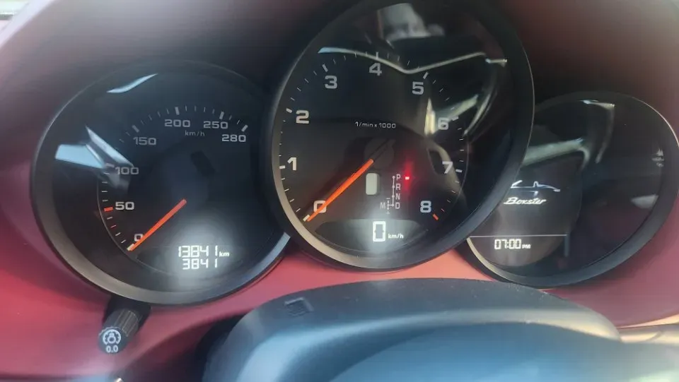 2023 Porsche 718 2.0T 250HP H4 7DCT,autocango,china used car exporter,china ev exporter,chinese used car exporter,chinese used ev exporter