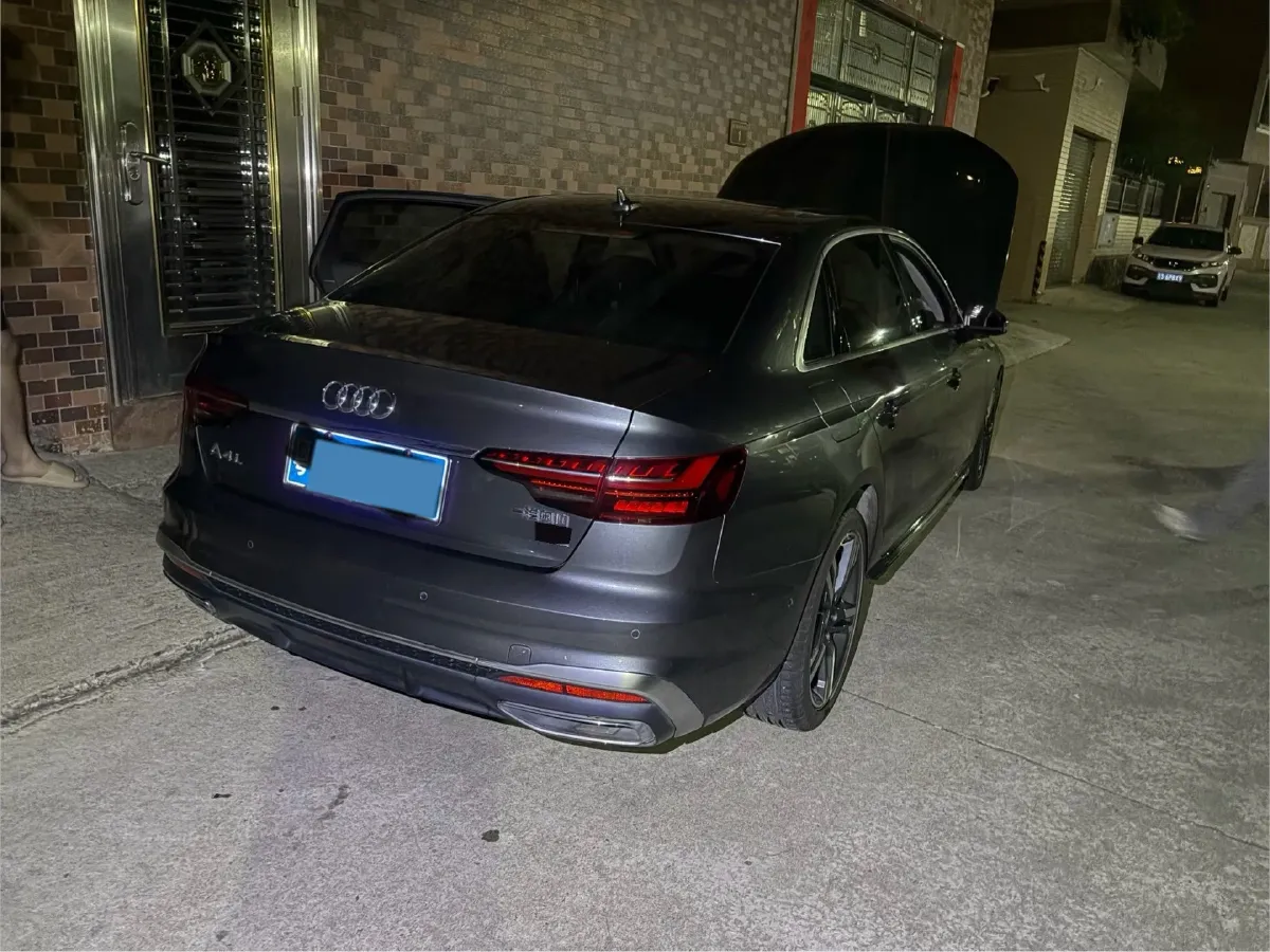 2020 Audi A4L 2.0T 190HP L4 7DCT,autocango,china used car exporter,china ev exporter,chinese used car exporter,chinese used ev exporter