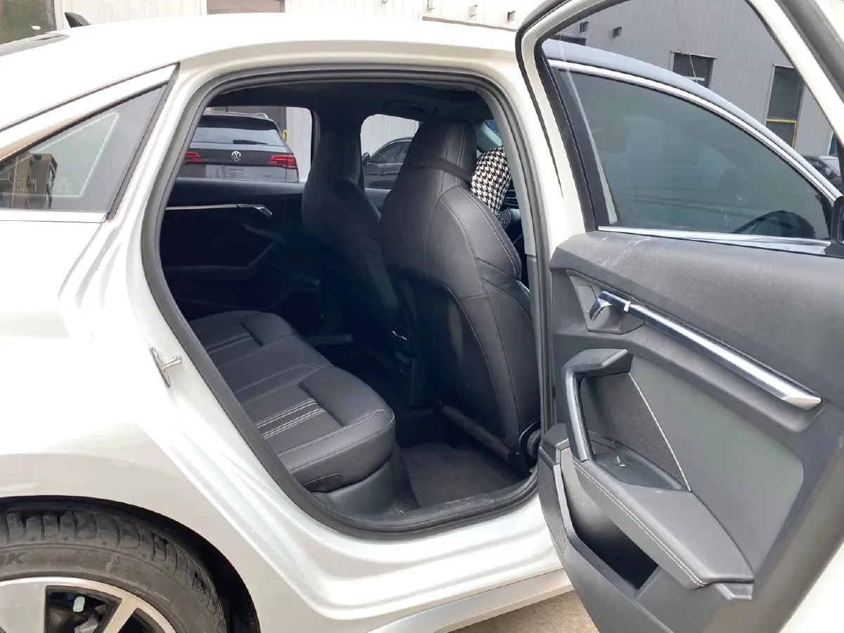 2022 Audi A3 1.4T 150HP L4 7DCT,autocango,china used car exporter,china ev exporter,chinese used car exporter,chinese used ev exporter