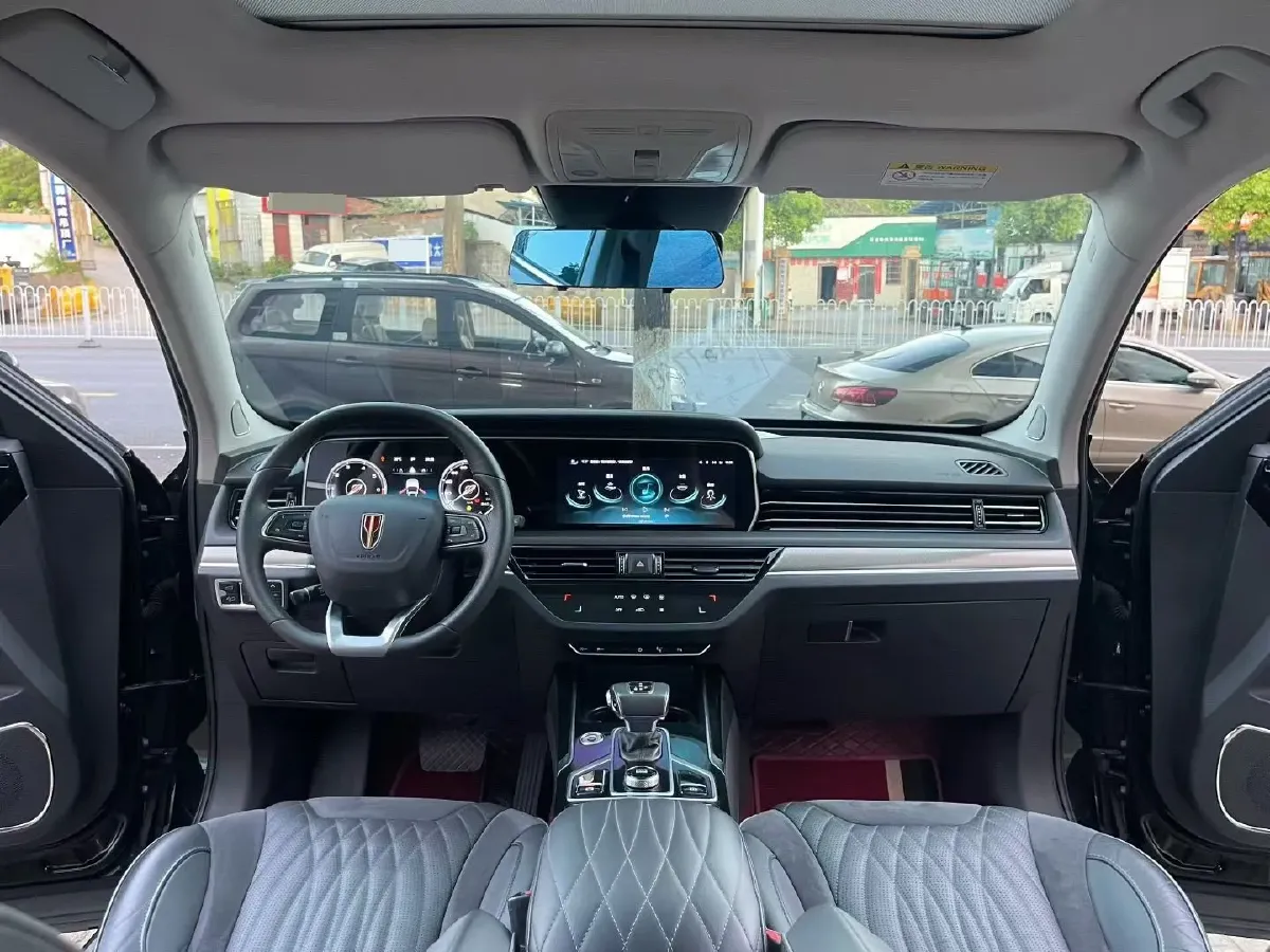 2022 HongQi HS5 2.0T 224HP L4 6AT,autocango,china used car exporter,china ev exporter,chinese used car exporter,chinese used ev exporter