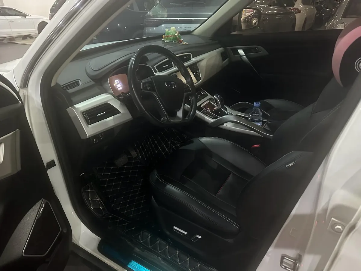 2020 Roewe i6 1.5T 169HP L4 7DCT,autocango,china used car exporter,china ev exporter,chinese used car exporter,chinese used ev exporter