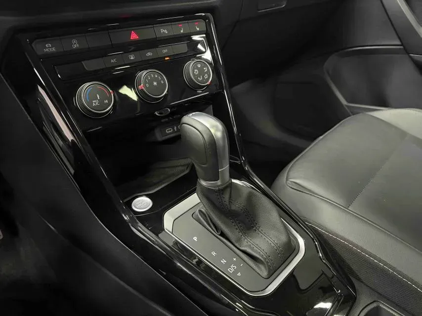 2022 Buick Envista 1.5T 184HP L4 CVT,autocango,china used car exporter,china ev exporter,chinese used car exporter,chinese used ev exporter