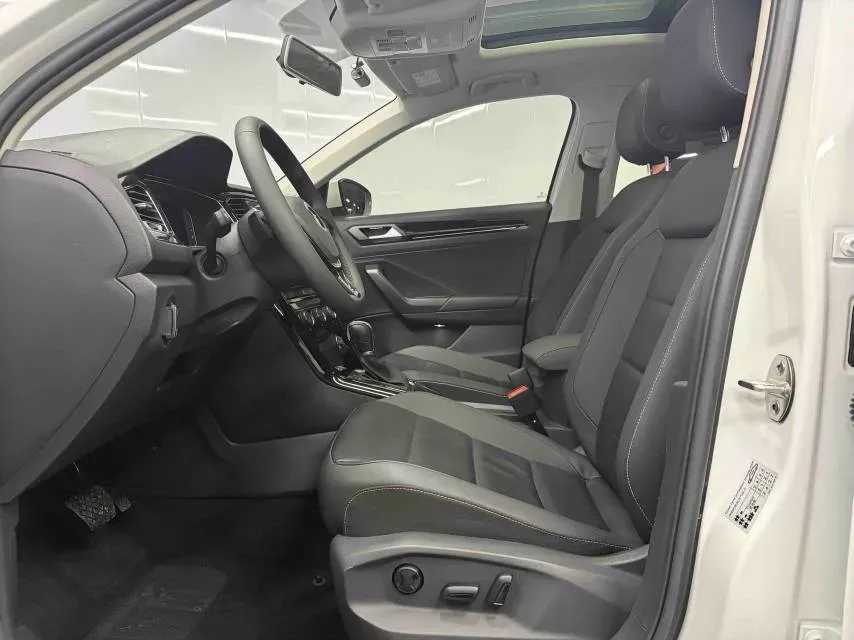 2022 Buick Envista 1.5T 184HP L4 CVT,autocango,china used car exporter,china ev exporter,chinese used car exporter,chinese used ev exporter