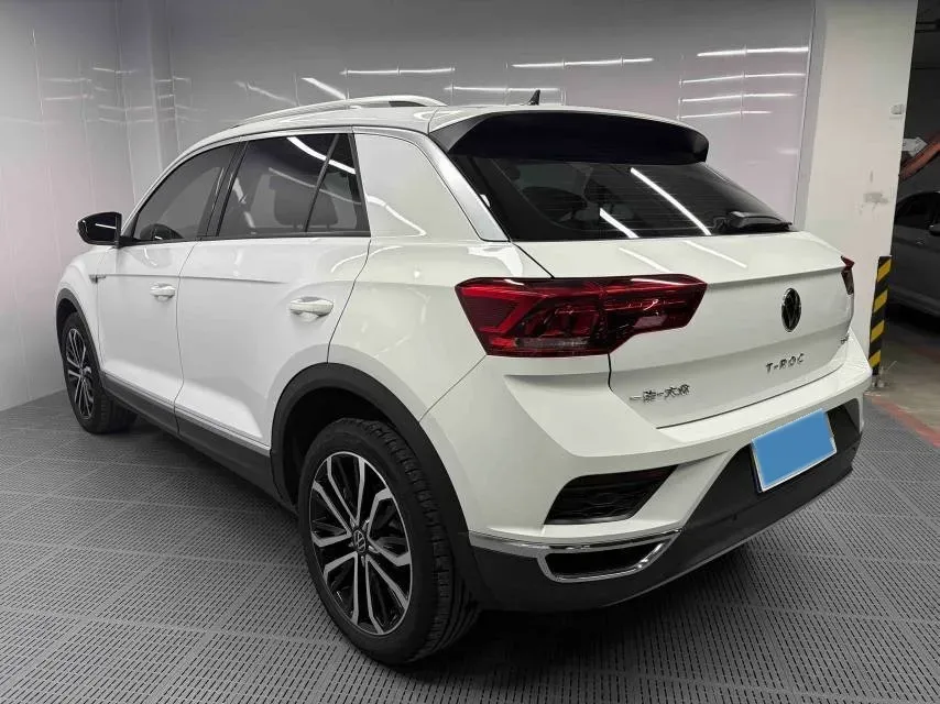 2022 Buick Envista 1.5T 184HP L4 CVT,autocango,china used car exporter,china ev exporter,chinese used car exporter,chinese used ev exporter