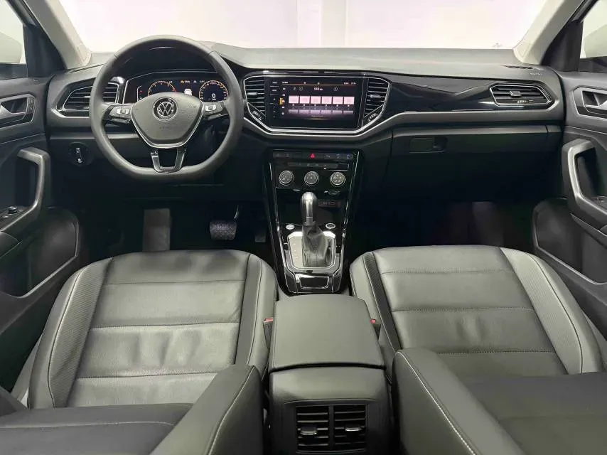 2022 Buick Envista 1.5T 184HP L4 CVT,autocango,china used car exporter,china ev exporter,chinese used car exporter,chinese used ev exporter