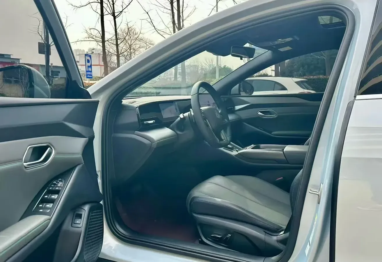 2025 BYD QinL BEV,autocango,china used car exporter,china ev exporter,chinese used car exporter,chinese used ev exporter