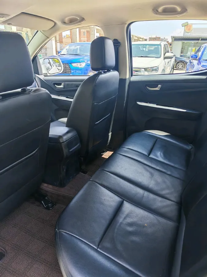 2018 Isuzu LingTuo 2.5T 129HP L4 6MT,autocango,china used car exporter,china ev exporter,chinese used car exporter,chinese used ev exporter