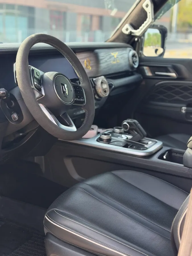 2023 Tank 300 2.0T 227HP L4 8AT,autocango,china used car exporter,china ev exporter,chinese used car exporter,chinese used ev exporter