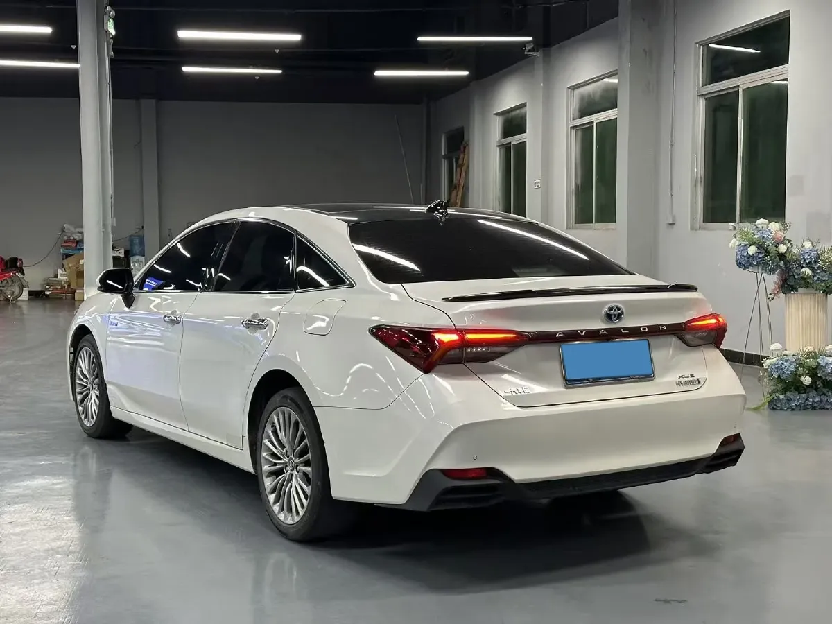 2019 Toyota Avalon 2.5L 178HP L4 E-CVT Hybrid,autocango,china used car exporter,china ev exporter,chinese used car exporter,chinese used ev exporter