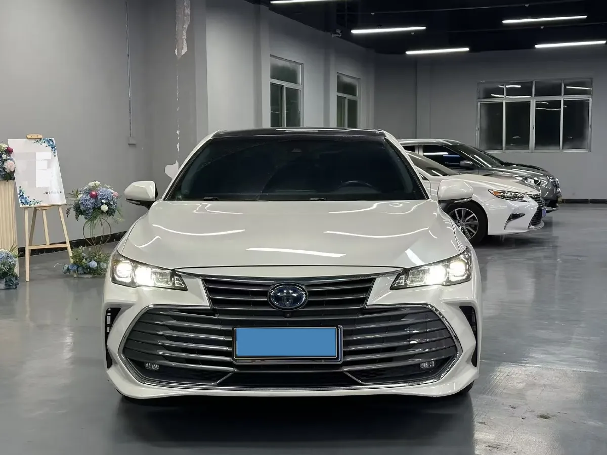 2019 Toyota Avalon 2.5L 178HP L4 E-CVT Hybrid,autocango,china used car exporter,china ev exporter,chinese used car exporter,chinese used ev exporter