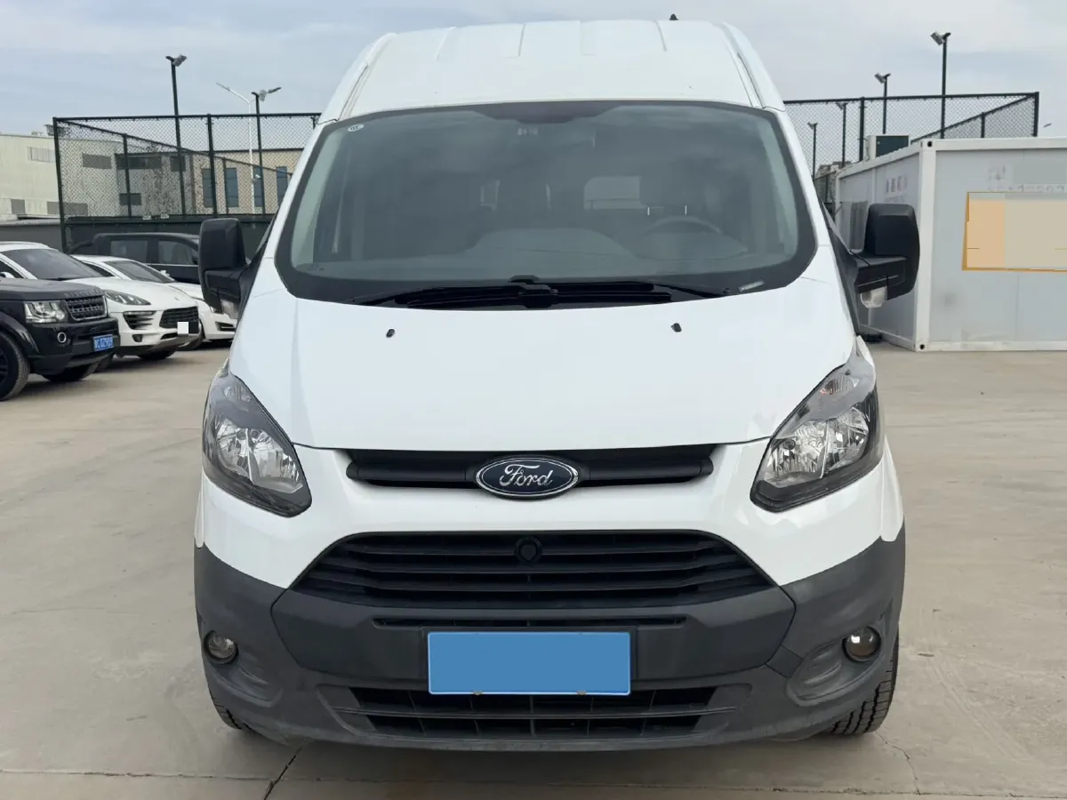 2017 Ford Transit 2.0T 202HP L4 5MT,autocango,china used car exporter,china ev exporter,chinese used car exporter,chinese used ev exporter