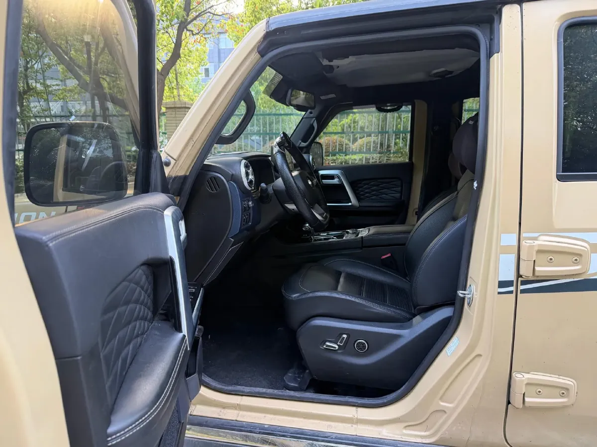 2019 Beijing BJ40 2.3T 231HP L4 6AT,autocango,china used car exporter,china ev exporter,chinese used car exporter,chinese used ev exporter