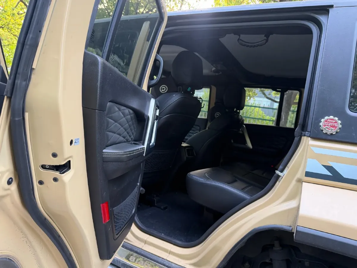 2019 Beijing BJ40 2.3T 231HP L4 6AT,autocango,china used car exporter,china ev exporter,chinese used car exporter,chinese used ev exporter