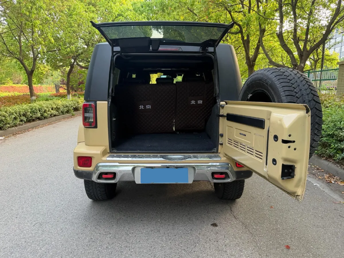 2019 Beijing BJ40 2.3T 231HP L4 6AT,autocango,china used car exporter,china ev exporter,chinese used car exporter,chinese used ev exporter