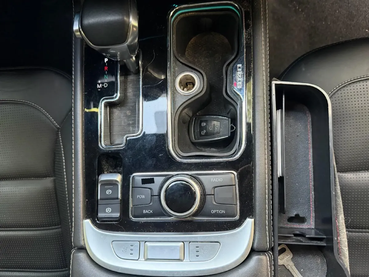 2019 Beijing BJ40 2.3T 231HP L4 6AT,autocango,china used car exporter,china ev exporter,chinese used car exporter,chinese used ev exporter