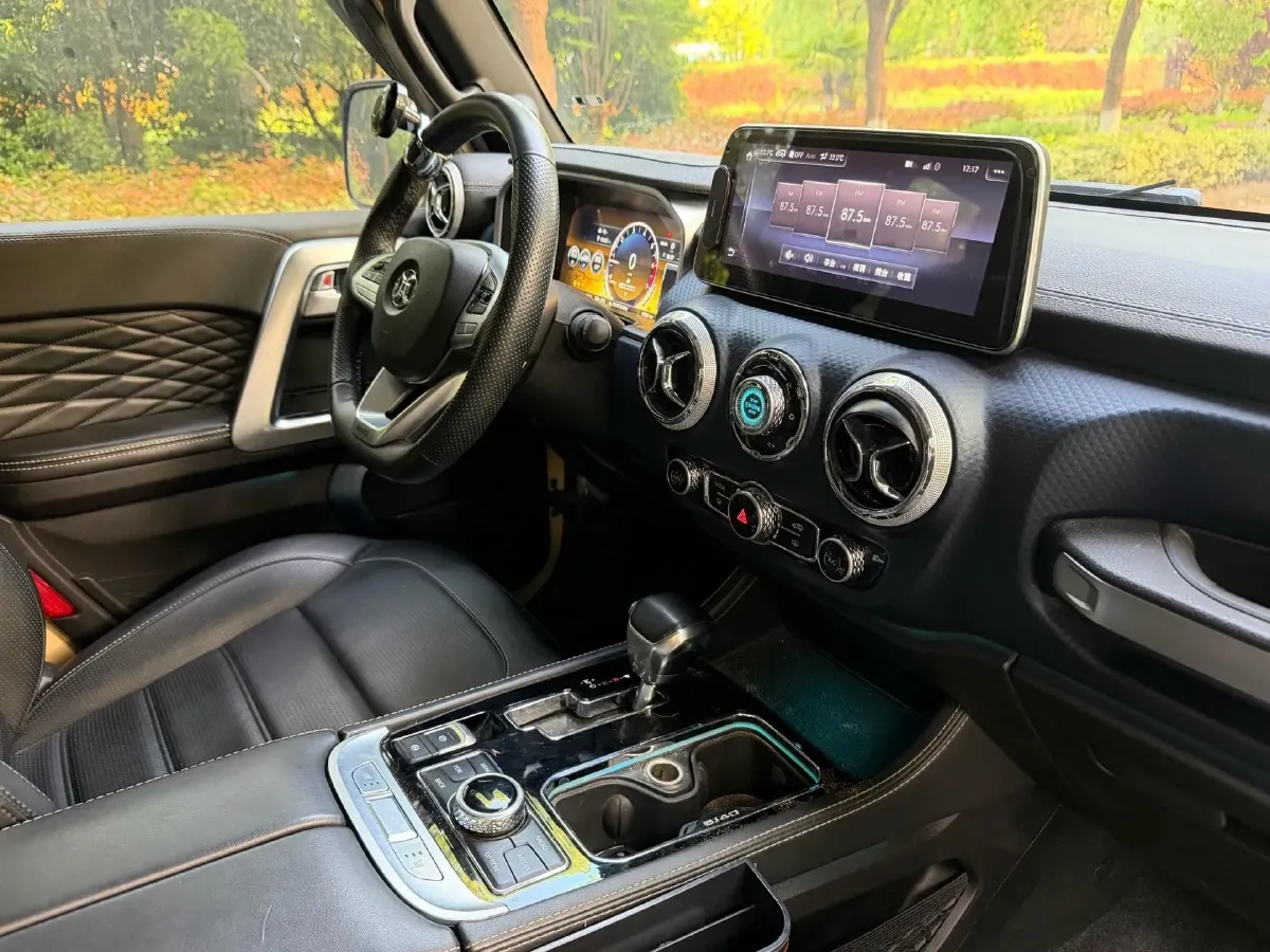 2019 Beijing BJ40 2.3T 231HP L4 6AT,autocango,china used car exporter,china ev exporter,chinese used car exporter,chinese used ev exporter