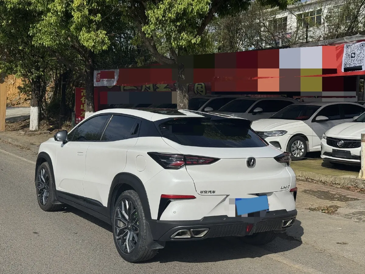 2022 ChangAn UNI-T 1.5T 188HP L4 7DCT,autocango,china used car exporter,china ev exporter,chinese used car exporter,chinese used ev exporter