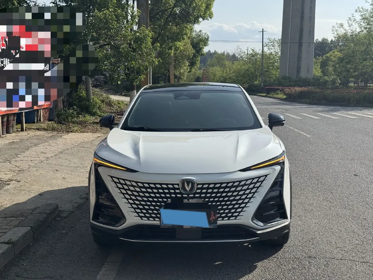 2022 ChangAn UNI-T 1.5T 188HP L4 7DCT,autocango,china used car exporter,china ev exporter,chinese used car exporter,chinese used ev exporter