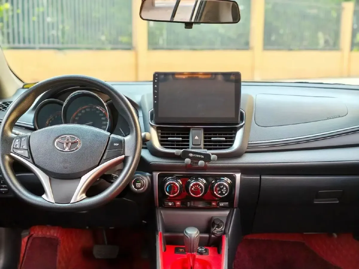 2017 Toyota Yaris L 1.5L 107HP L4 CVT,autocango,china used car exporter,china ev exporter,chinese used car exporter,chinese used ev exporter