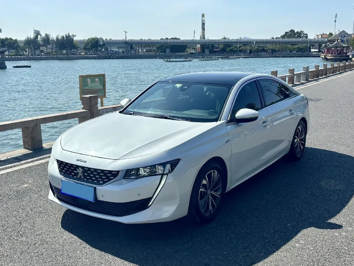 2019 Peugeot 508 1.8T 211HP L4 8AT,autocango,china used car exporter,china ev exporter,chinese used car exporter,chinese used ev exporter