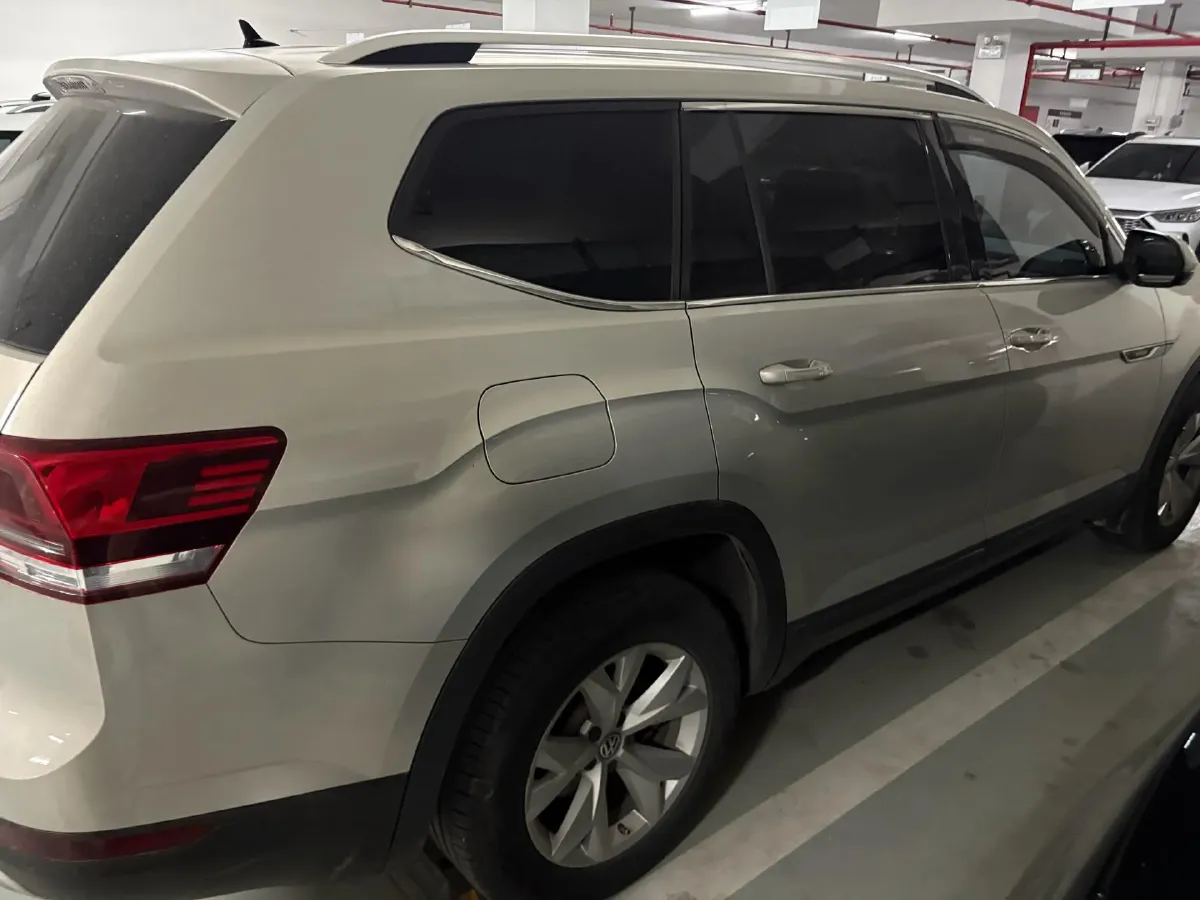 2017 Volkswagen Teramont 2.0T 220HP L4 7DCT,autocango,china used car exporter,china ev exporter,chinese used car exporter,chinese used ev exporter